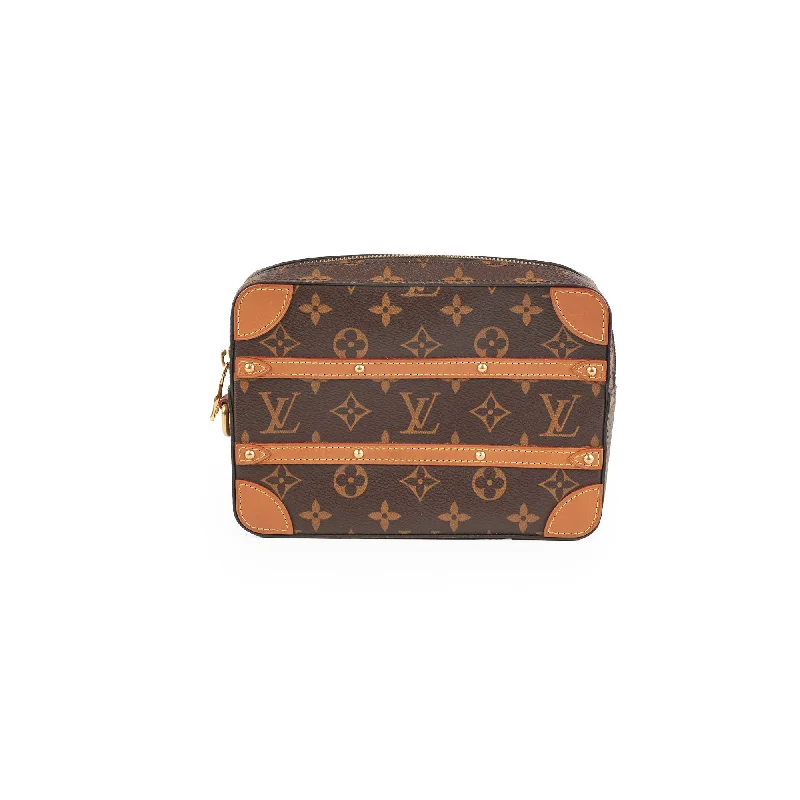 Louis Vuitton tote bags with a water - resistant coating for outdoor useLouis Vuitton Soft Trunk Pouch