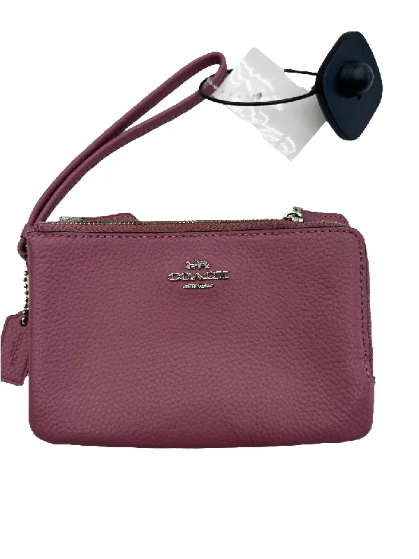 Coach Borough bags with a contrast - stitched handle for a unique lookWallet Designer By Coach, Size: Small