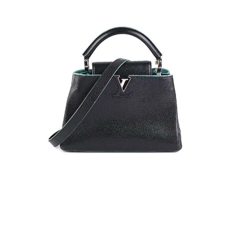 Louis Vuitton handbags with a patent - leather finish for a shiny look19/7- Louis Vuitton Capucines BB Taurillon Black