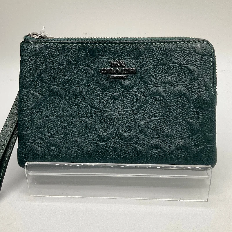 Coach handbags with a beaded trim for a glamorous and elegant lookWallet By Coach, Size: Small