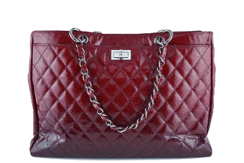 Chanel Handbag with Adjustable Strap for ComfortChanel Red Ombre Patent Quilted Caviar Diamond Shine XL Shopper Tote Bag