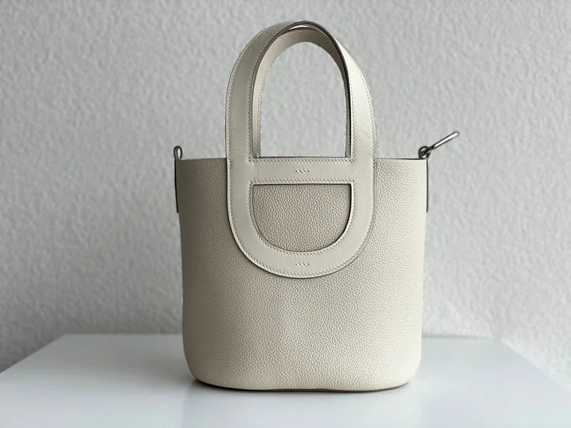 Oversized Hermes Bags for a Fashion - Forward and Practical StatementBoldCollect - HERMES Bags - 459