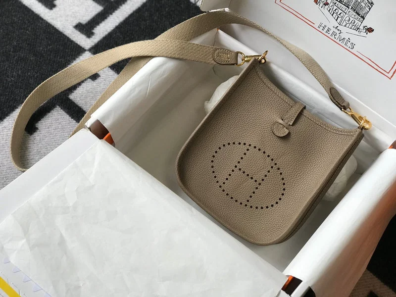 Oversized Hermes Bags for a Fashion - Forward and Practical StatementBoldCollect - HERMES Bags - 517