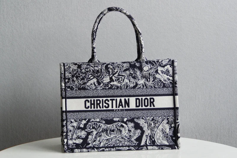 Christian Dior bags with a side - pocket for holding a water bottleChristian Dior  Bags - 3823