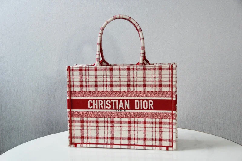 Fashion - forward Christian Dior tote bags for the modern womanChristian Dior  Bags - 3838