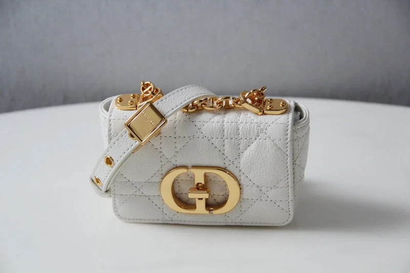 Luxury Christian Dior crossbody bags with a chain - link strapChristian Dior  Bags - 384